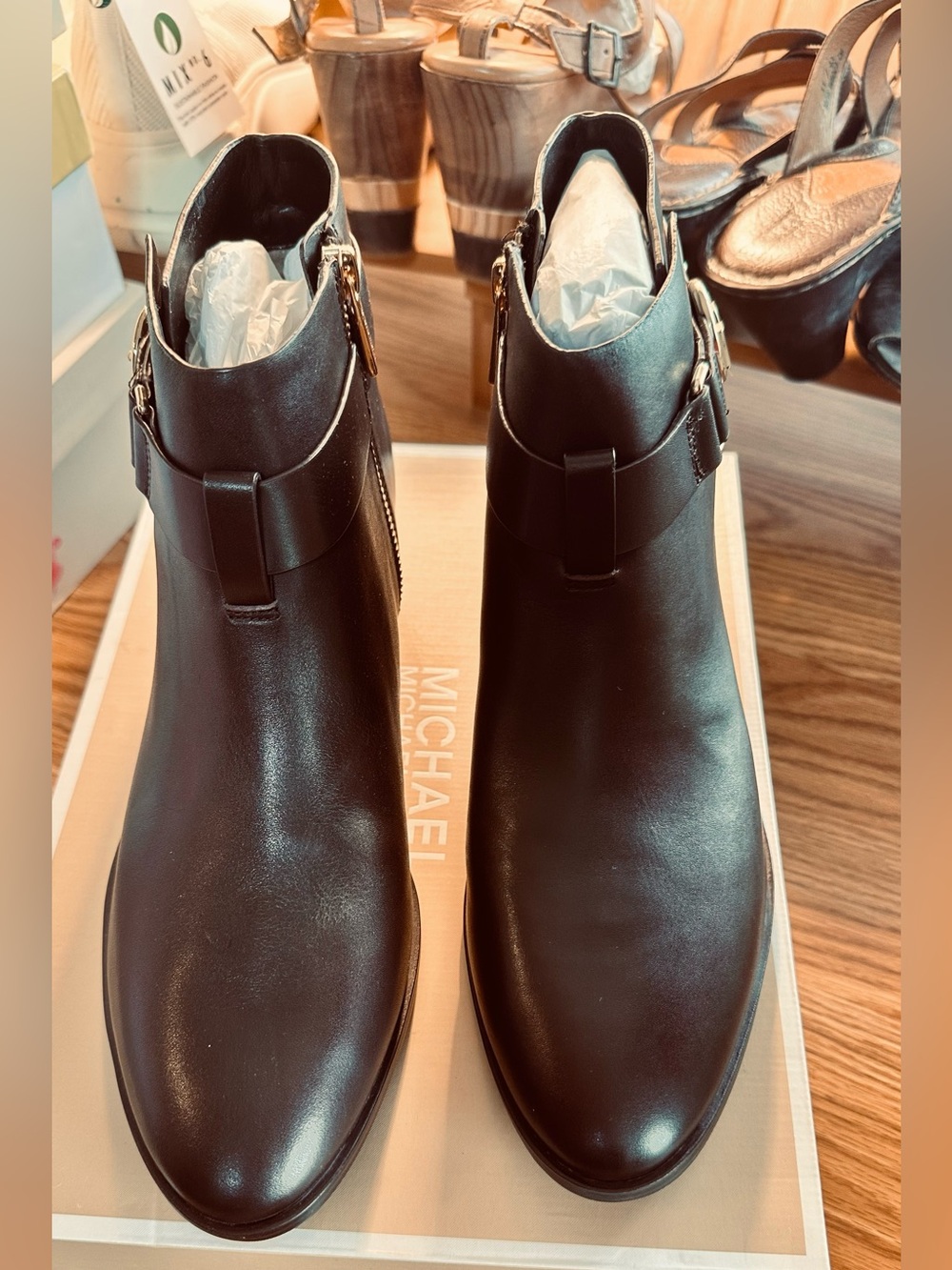 MICHAEL Michael Kors Brown Leather Ankle Boots,Side Buckle MK Logo, zip, NIB
